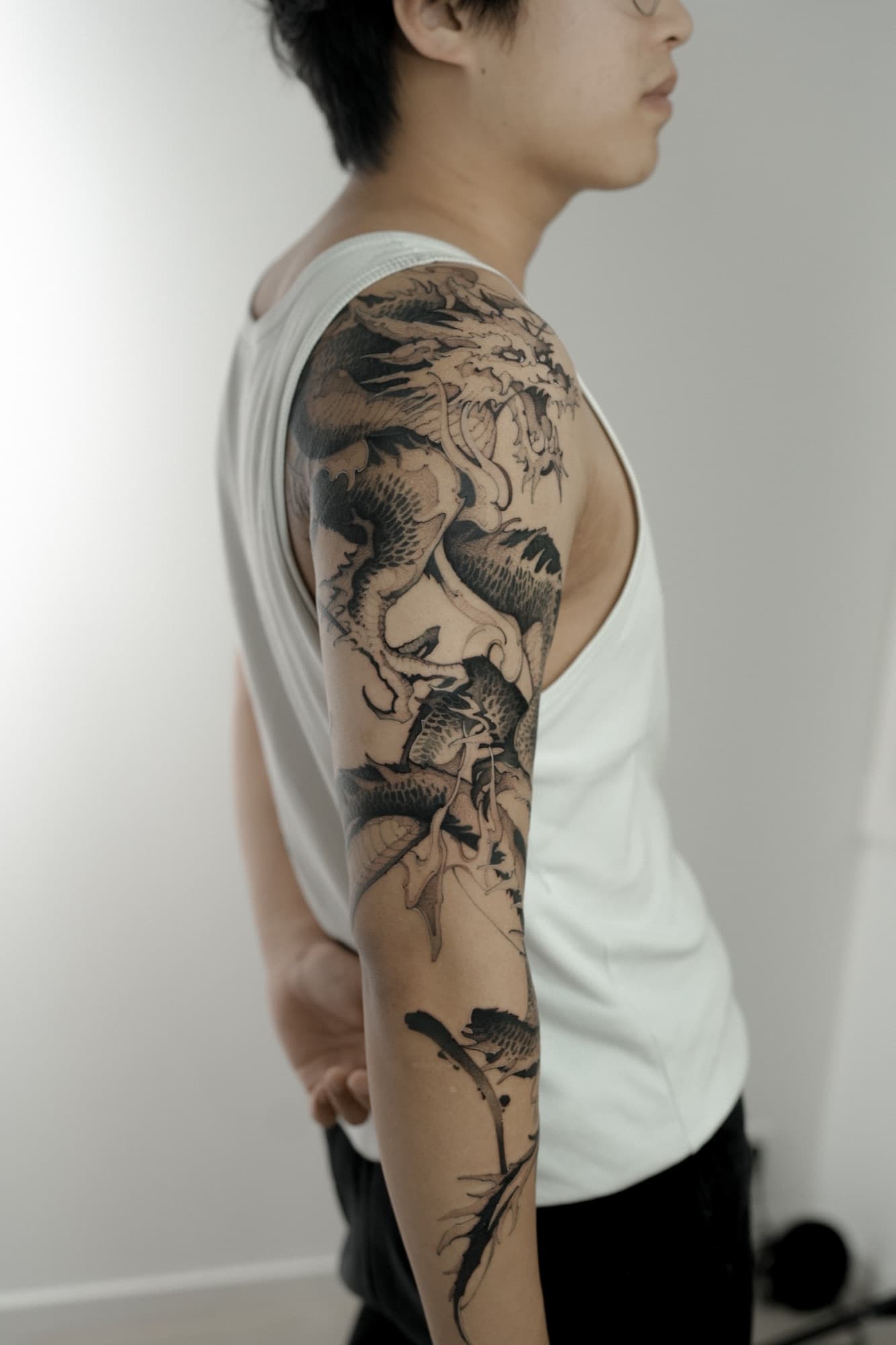 Large-scale back piece with eagle and snake in black ink